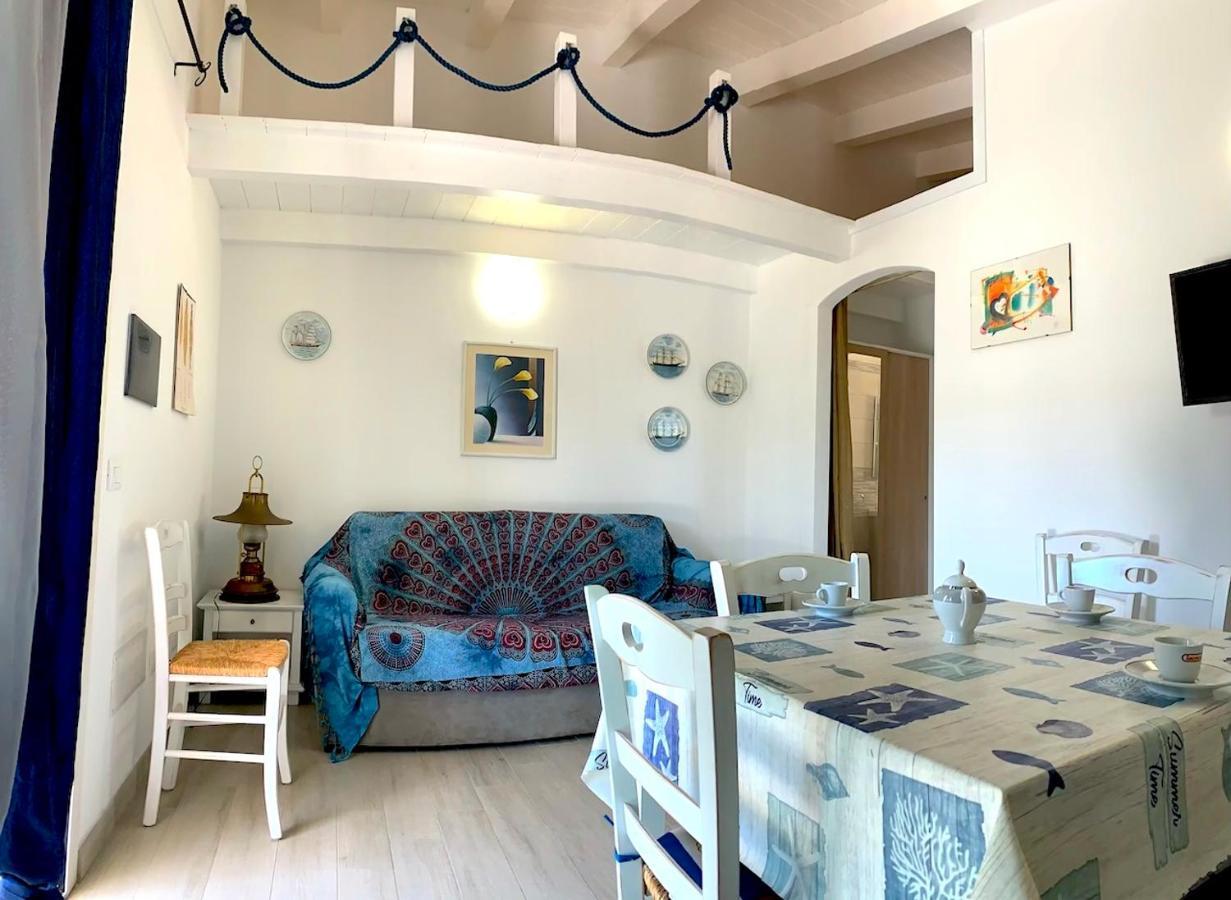 Residence La Marina Isola Rossa Exterior photo