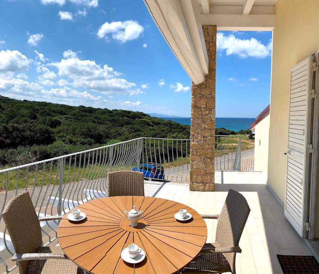 Residence La Marina Isola Rossa Exterior photo