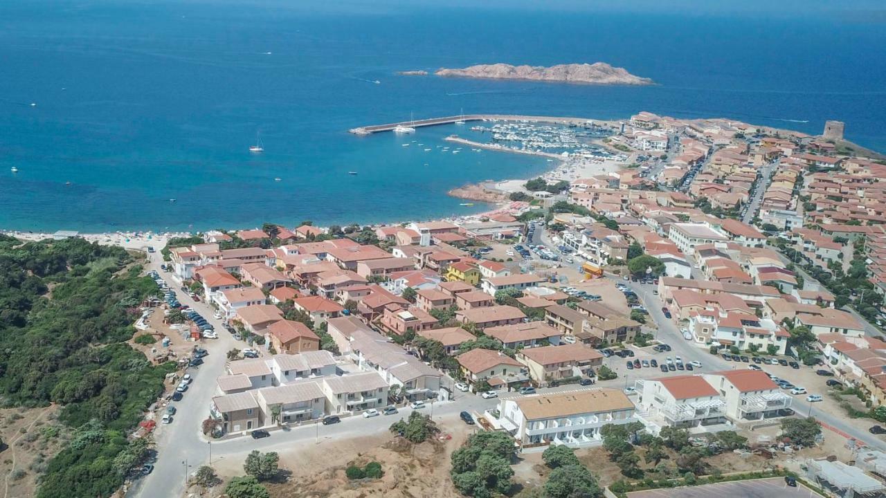 Residence La Marina Isola Rossa Exterior photo