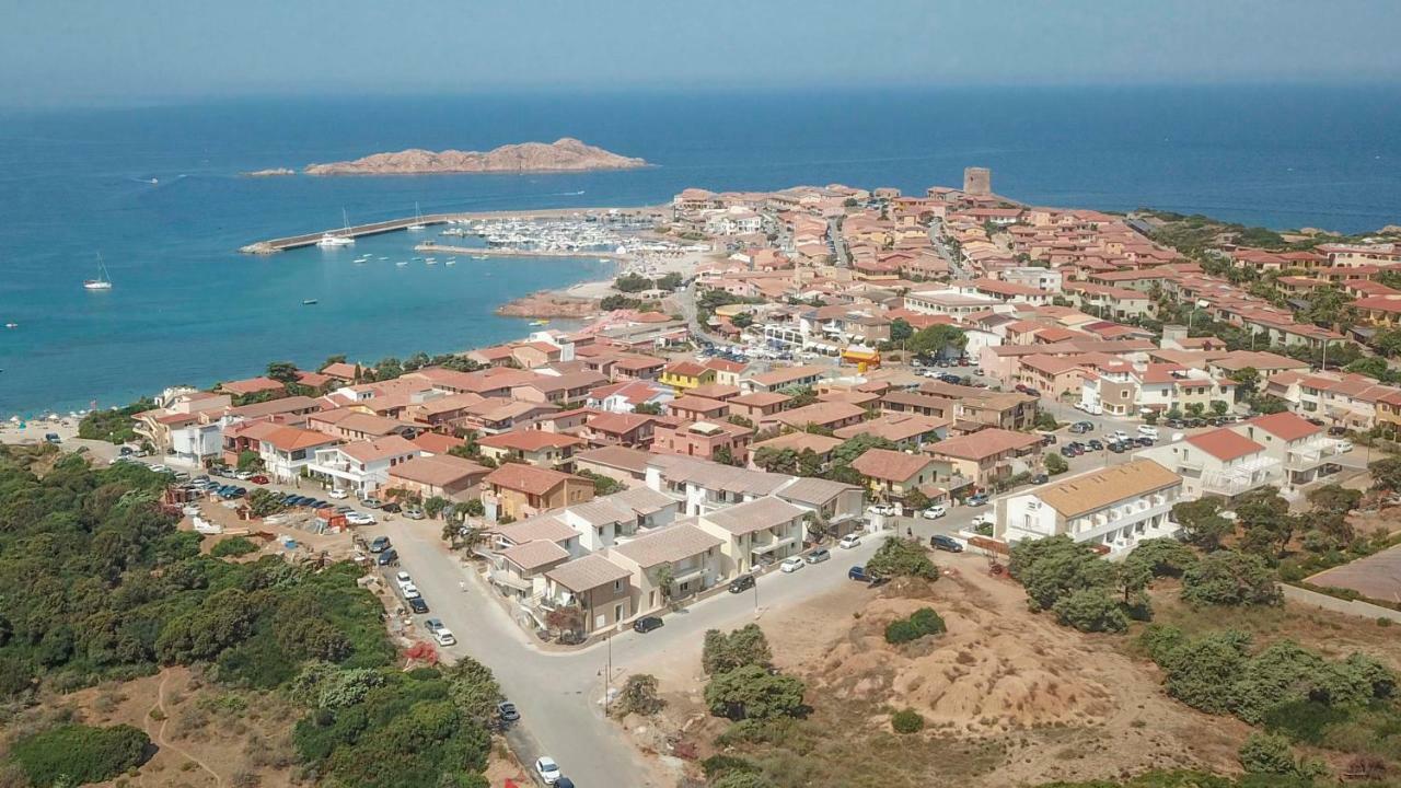 Residence La Marina Isola Rossa Exterior photo