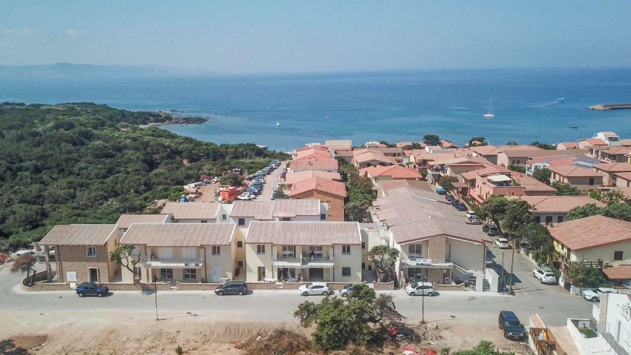 Residence La Marina Isola Rossa Exterior photo