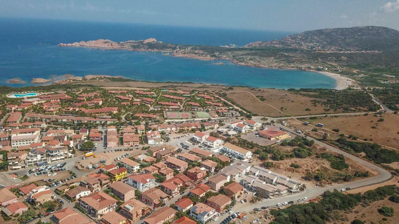 Residence La Marina Isola Rossa Exterior photo