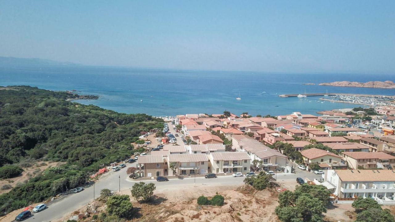 Residence La Marina Isola Rossa Exterior photo