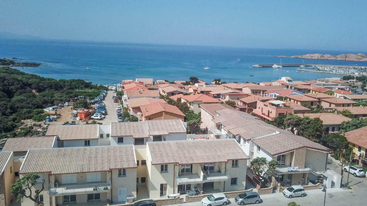 Residence La Marina Isola Rossa Exterior photo